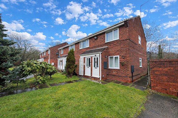 2 Bedroom Maisonette To Rent In Herondale, Cannock, WS12