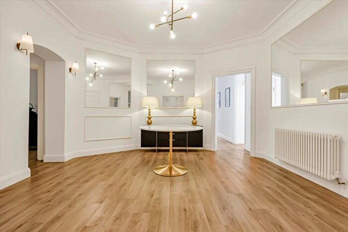 3 Bedroom Flat To Rent In Neville Court, Abbey Road, St Johns Wood, NW8