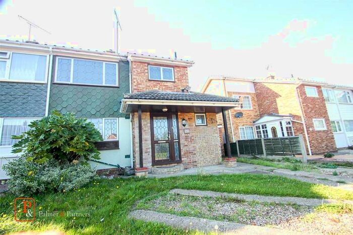 3 Bedroom Semi-Detached House To Rent In Craigfield Avenue, Clacton On Sea, Essex, CO15