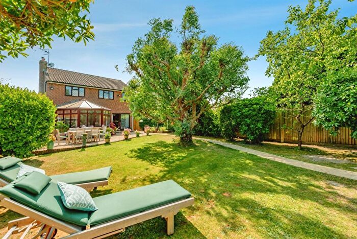 4 Bedroom Detached House For Sale In Lashmere, Copthorne, Crawley, RH10