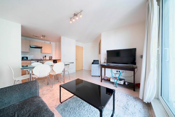 2 Bedroom Flat To Rent In St. George Wharf, London, SW8