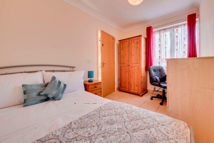 1 Bedroom House To Rent In Warwick Road, CT1