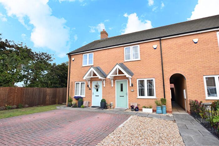 2 Bedroom Terraced House For Sale In Bellflower Road, Scartho, Grimsby, DN33