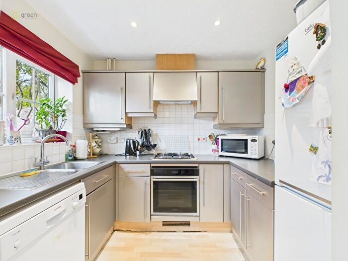 3 Bedroom Terraced House For Sale In Sowers Court, Four Oaks, B75