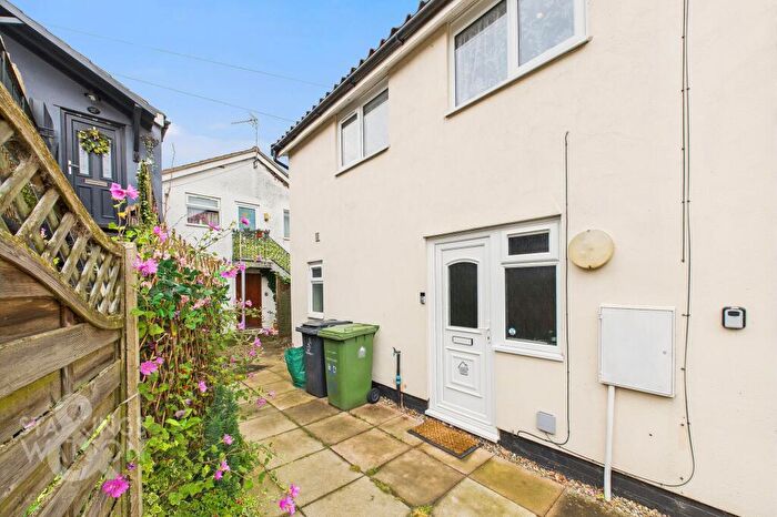2 Bedroom Semi-Detached House To Rent In The Drift, Attleborough, NR17
