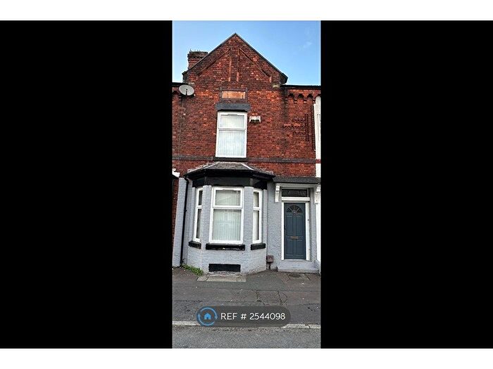 3 Bedroom Terraced House To Rent In Honor Street, Manchester, M13