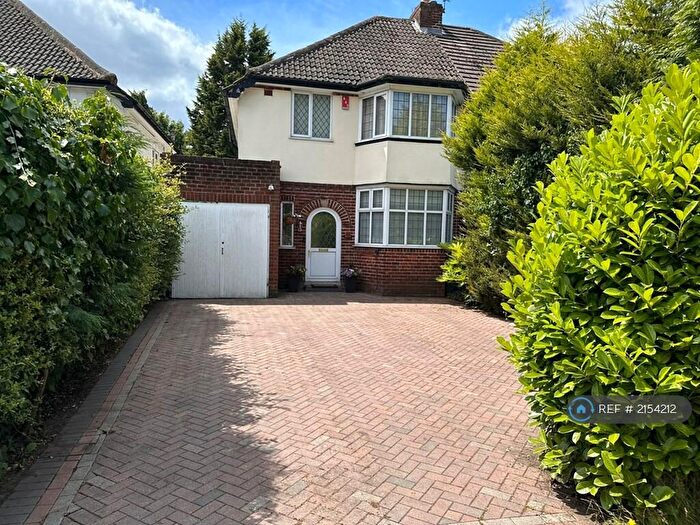 3 Bedroom Semi-Detached House To Rent In Chester Road North, Sutton Coldfield, B73
