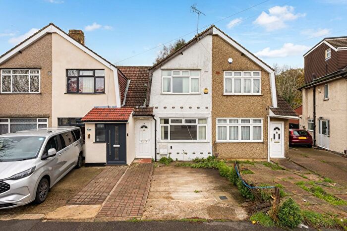 2 Bedroom Semi Detached House For Sale In Langley Crescent, Hayes, UB3