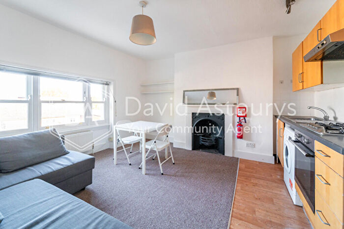 2 Bedroom Apartment To Rent In Camden Road, Holloway, London, N7