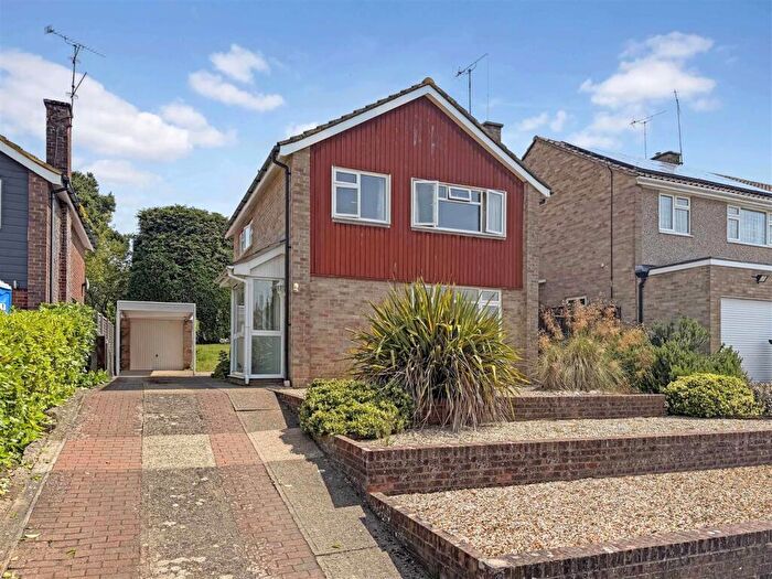 3 Bedroom Detached House For Sale In Churchill Crescent, Sonning Common, RG4