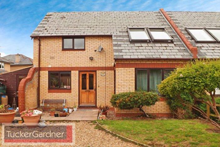 2 Bedroom Property To Rent In Riddy Close, Cambridge, CB22