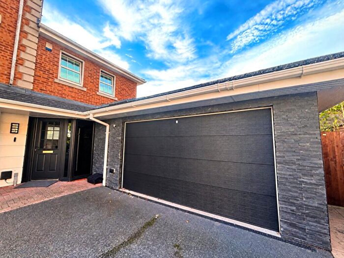3 Bedroom Semi Detached House For Sale In Chaplin Close, Salford, Greater Manchester, M6