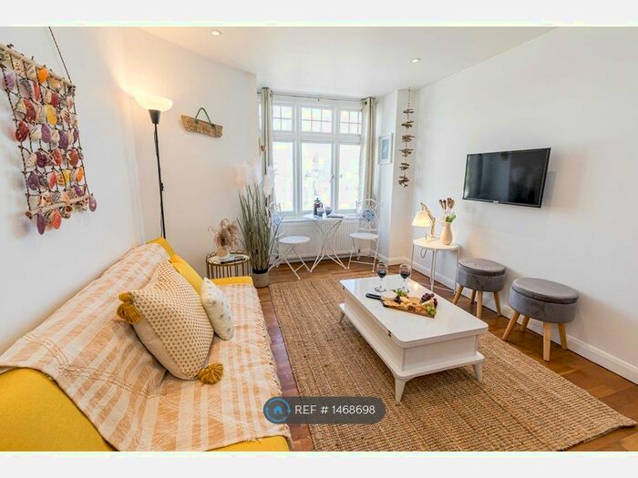 1 Bedroom Flat To Rent In Hinton Road, Bournemouth, BH1