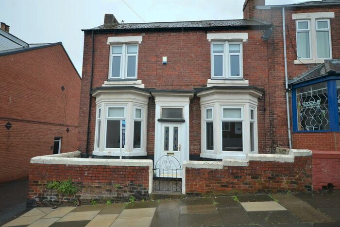 2 Bedroom End Of Terrace House For Sale In Roman Road, South Shields, NE33