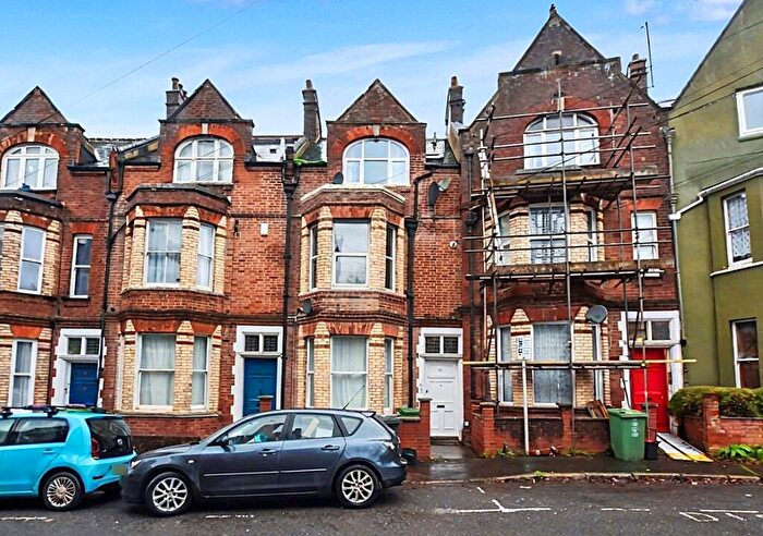 1 Bedroom Apartment For Sale In Haldon Road, Exeter, Devon, EX4