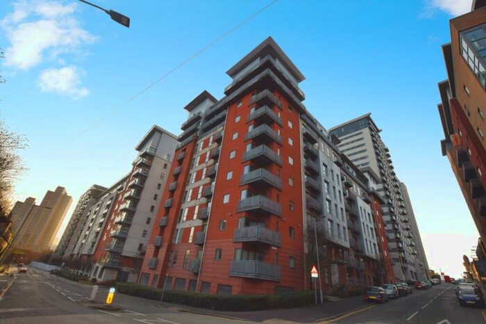 2 Bedroom Flat To Rent In Melia House, Lord Street, Green Quarter, Manchester, M4