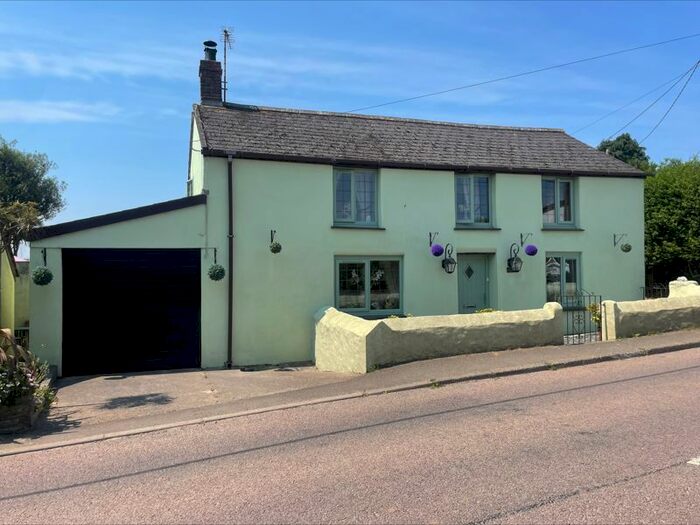 3 Bedroom Detached House For Sale In St. Austell Street, Summercourt, Newquay, TR8