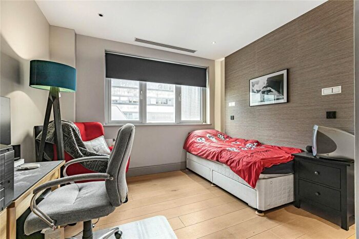 2 Bedroom Apartment For Sale In Worship Street, London, EC2A