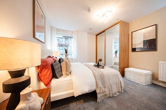 1 Bedroom Flat For Sale In North Woolwich Road, London, London, E16