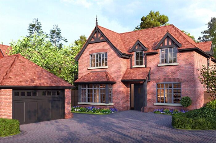 4 Bedroom Detached House For Sale In The Street, West Horsley, KT24
