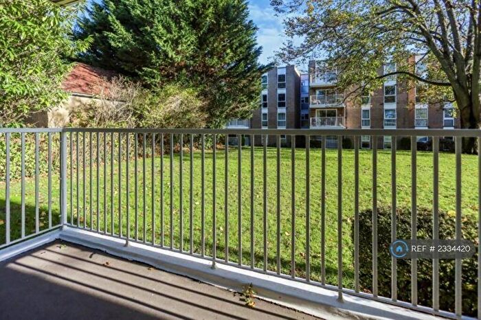 2 Bedroom Flat To Rent In Meyrick Court, Bournemouth, BH2