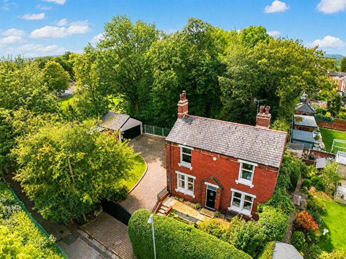 4 Bedroom Detached House For Sale In Berry Lane, Horbury, Wakefield, WF4