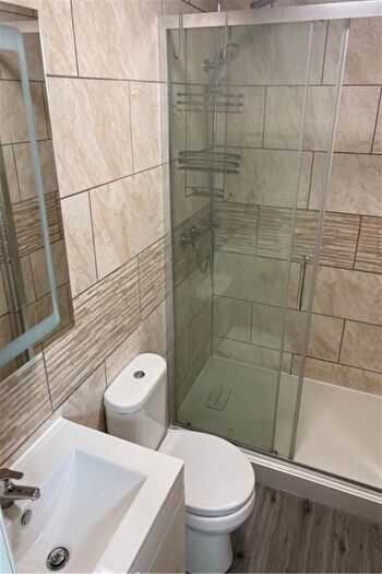 2 Bedroom Flat To Rent In Bedroom Flat In Bournemouth, BH1