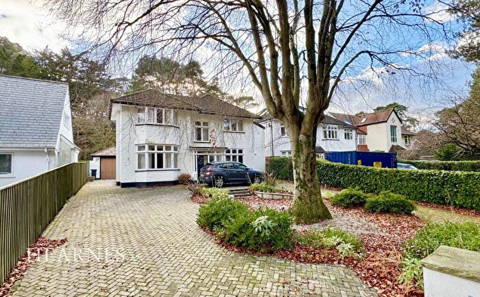 4 Bedroom Detached House For Sale In Queens Park Avenue, Queens Park, Bournemouth, BH8