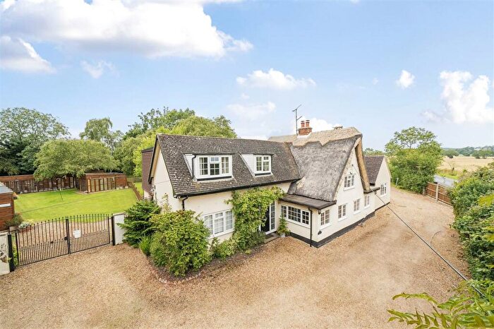 4 Bedroom Detached House For Sale In Willow Cottage, Oldways Road, Ravensden, MK44