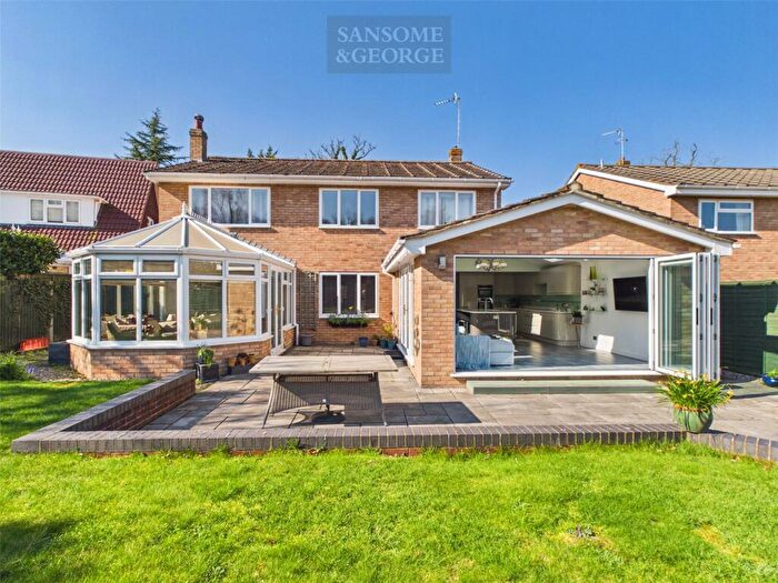 4 Bedroom Detached House For Sale In The Street, Bramley, Tadley, Hampshire, RG26