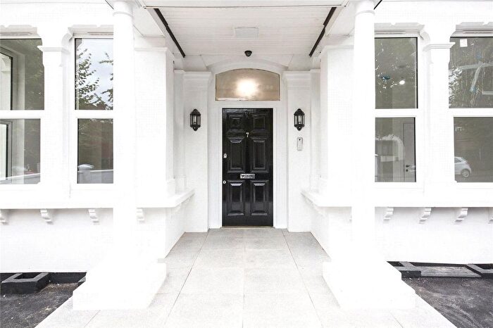 1 Bedroom Flat To Rent In Woodhill Apartments, Harewood Road, South Croydon, CR2