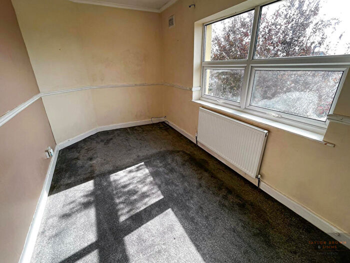 3 Bedroom Town House For Sale In Stainsby Avenue, Heanor, Derbyshire, DE75