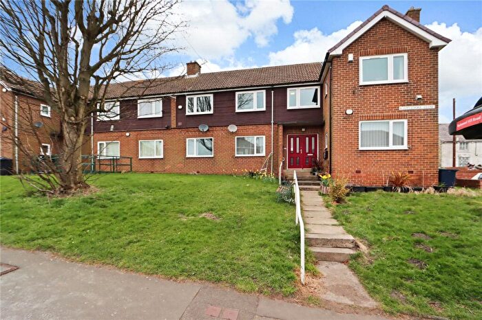1 Bedroom Flat For Sale In Appledore Close, Greenside, Ryton, Tyne And Wear, NE40