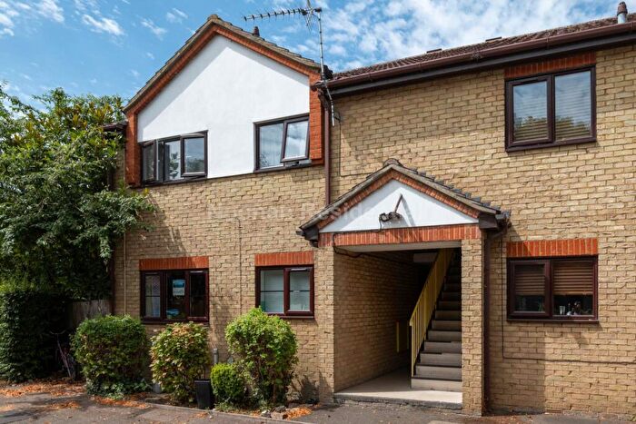 1 Bedroom Flat For Sale In Cambridge Court, St Neots, PE19