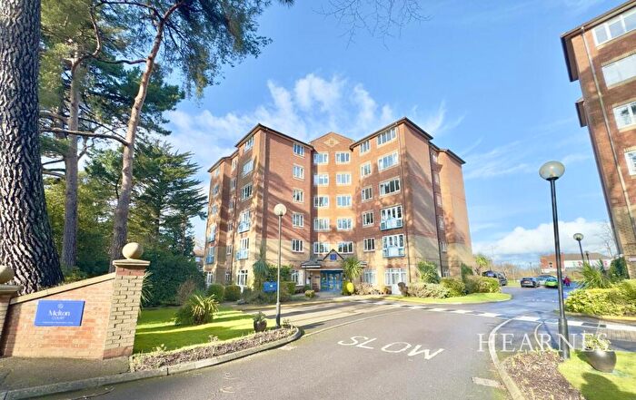 1 Bedroom Apartment For Sale In Lindsay Road, Poole, BH13