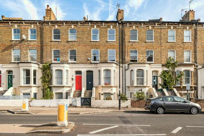 2 Bedroom Flat To Rent In Fonthill Road, Finsbury Park, London, N4