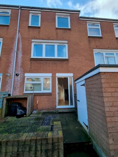 3 Bedroom Terraced House To Rent In Hayling Close, London, N16