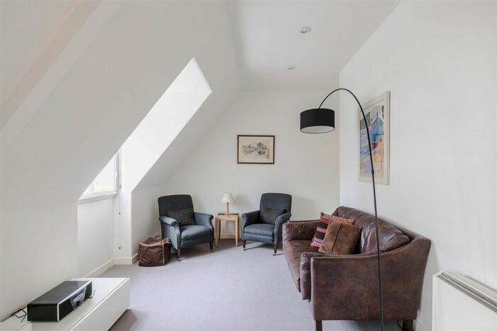 2 Bedroom Flat To Rent In Mortimer Street, Fitzrovia, W1W