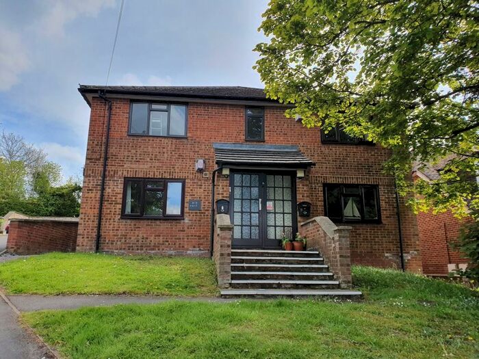 1 Bedroom Flat To Rent In Coningsby Court, High Wycombe, HP13