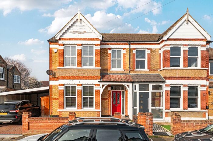 4 Bedroom Semi Detached House For Sale In Devonshire Road, Hornchurch, RM12