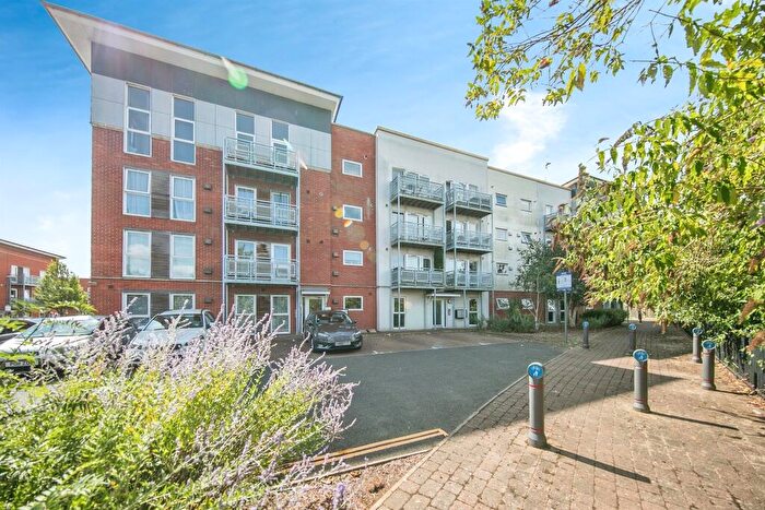 2 Bedroom Apartment For Sale In Gaskell Place, Ipswich, IP2