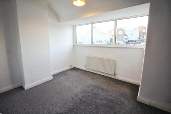 2 Bedroom Semi-Detached House For Sale In Foxwood Grove, Sheffield, South Yorkshire, S12