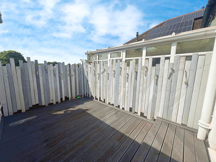 1 Bedroom Flat For Sale In Kingston Road, Epsom, KT19