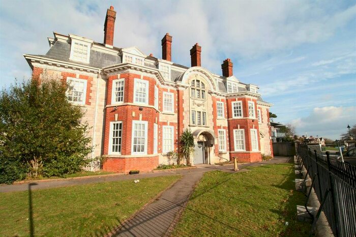 2 Bedroom Flat To Rent In Greenbank Terrace, Greenbank, Plymouth, PL4