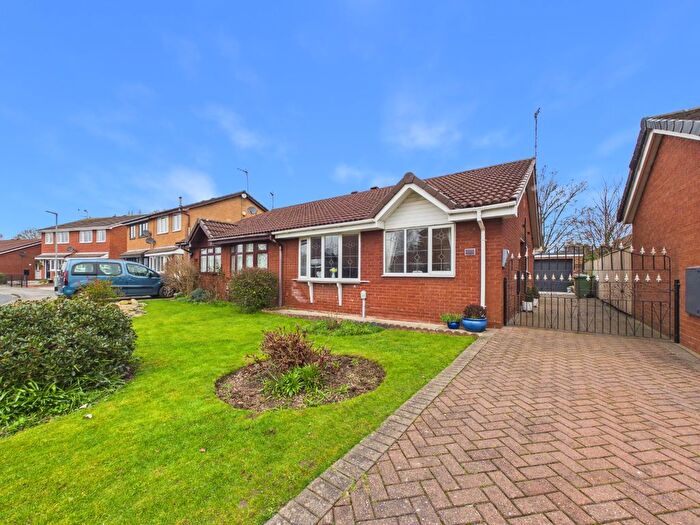 2 Bedroom Semi Detached Bungalow For Sale In Nunburnholme Park, Hull, HU5