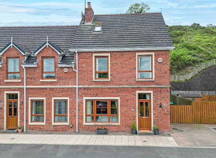 4 Bedroom TownHouse For Sale In Forge Hill Close, Saintfield, BT24