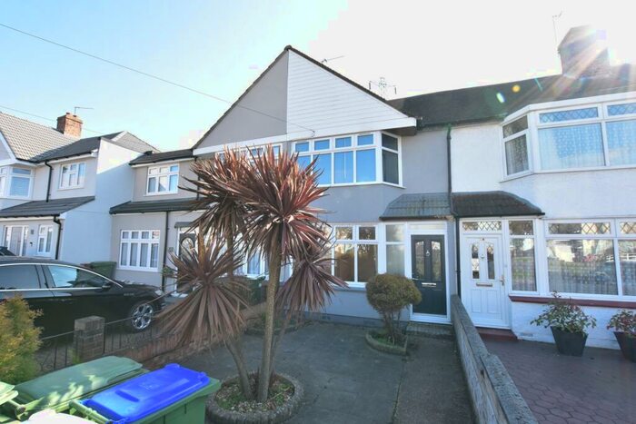 2 Bedroom House To Rent In Sherwood Park Avenue, Sidcup, DA15