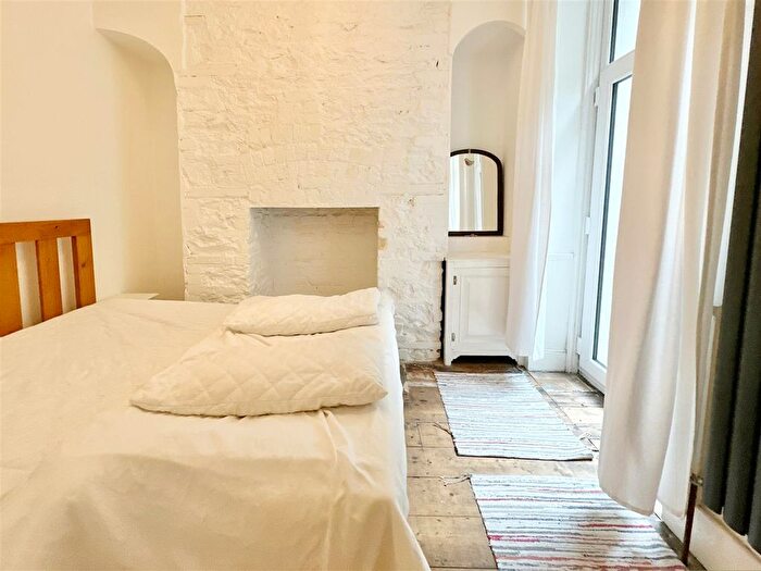 1 Bedroom Flat To Rent In King Street, Brixham, TQ5