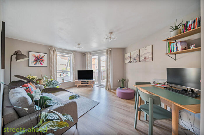 2 Bedroom Apartment For Sale In Manning Gardens, Croydon, CR0