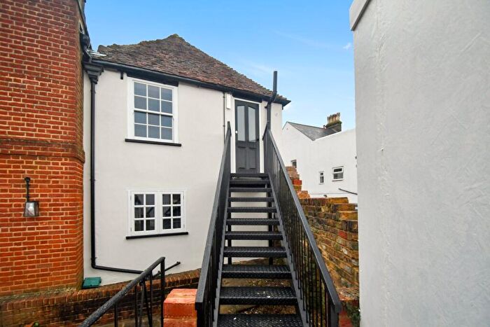 1 Bedroom Apartment For Sale In High Street, Rainham, Gillingham, ME8